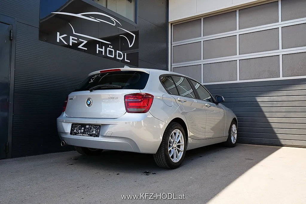 BMW 118d xDrive Österreich-Paket Image 2