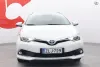 Toyota Auris Touring Sports 1,8 Hybrid Premium - PUOLINAHAT / 1-OMISTAJA / LOHKOLÄM. / NAVI / HUIPPUVARUSTELTU PREMIUM MALLI / UUDET KESÄRENKAAT Thumbnail 8